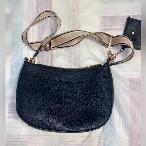 Anne Klein bag with a small wallet. Clean condition - Picture 2 of 3
